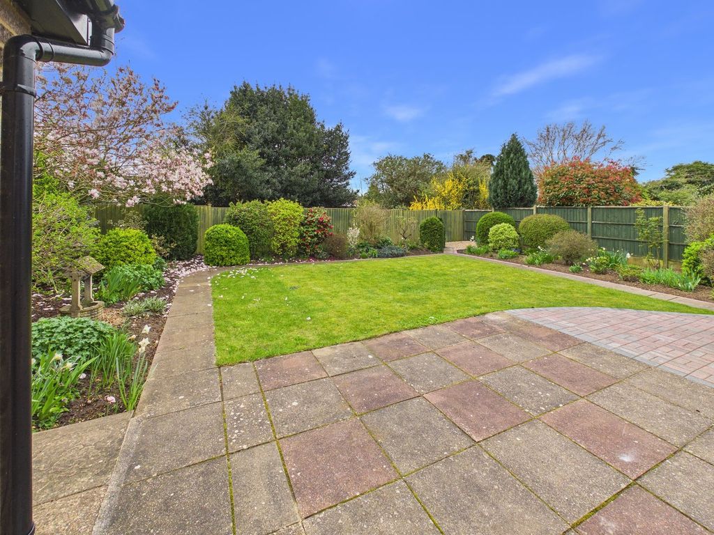 Property photo 2 of 18