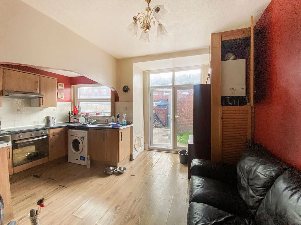 Property photo 2 of 12