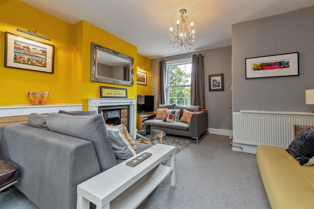 Property photo 3 of 40 8Prospectroad-33.Jpg