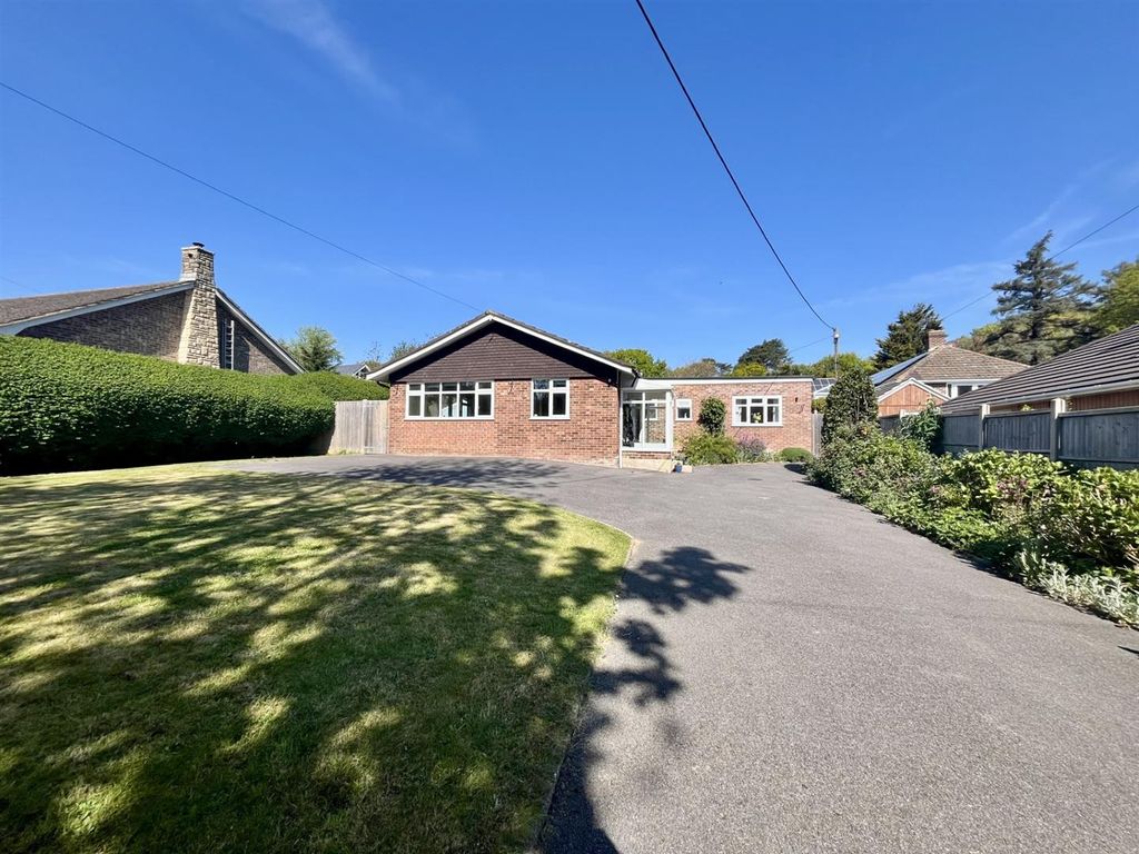 Property photo 1 of 25