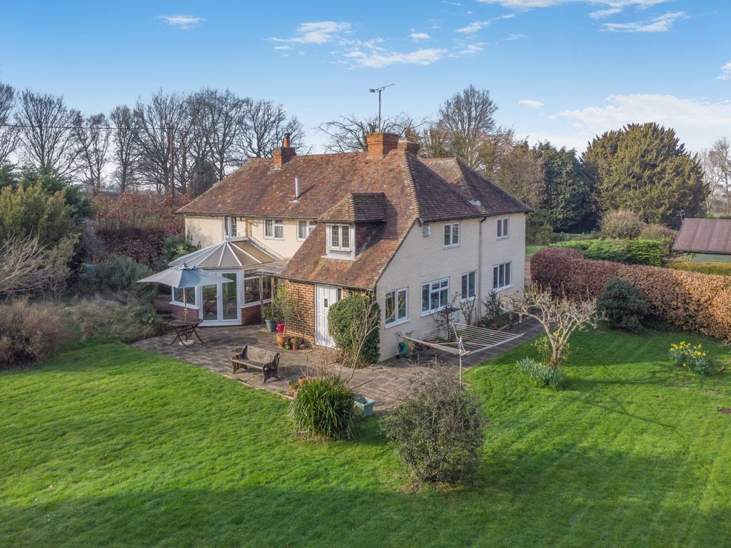 Property photo 2 of 16 Garden