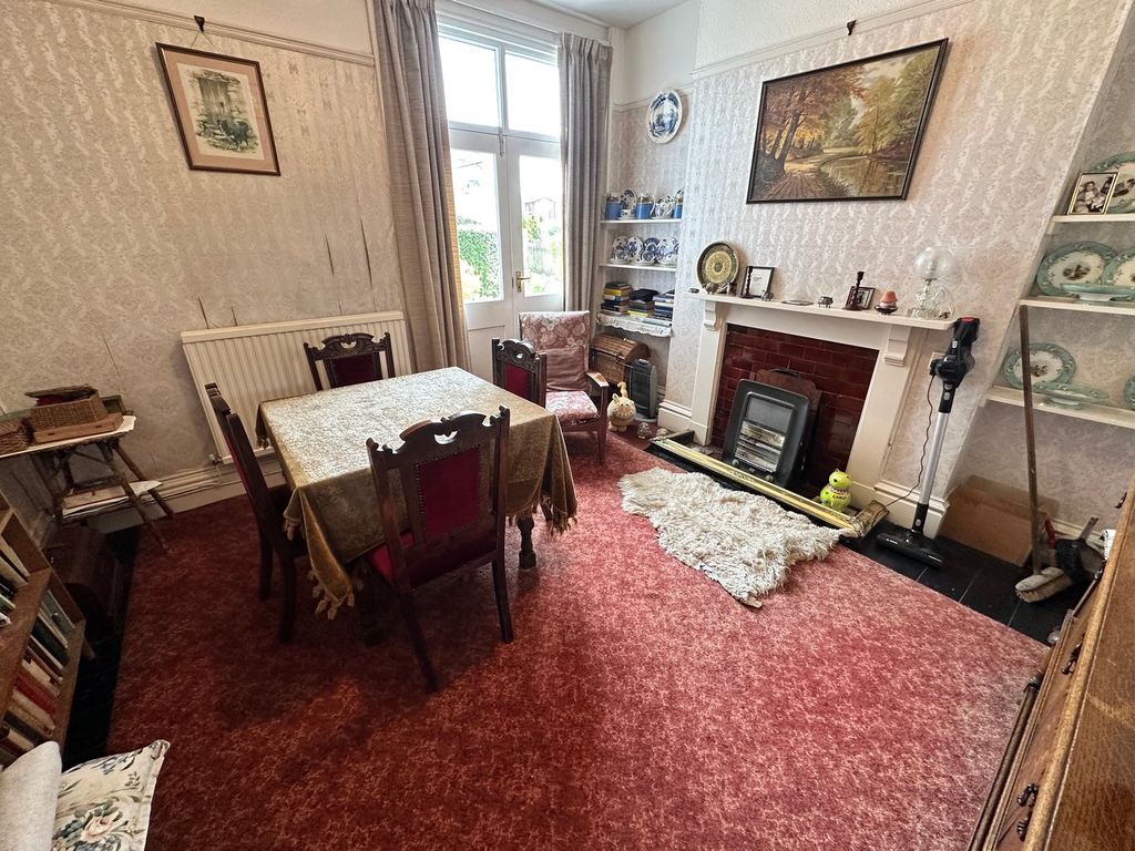 Property photo 3 of 23