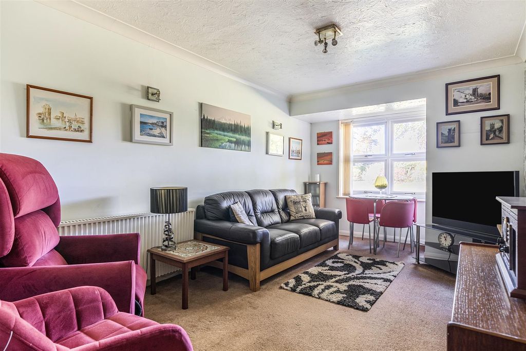 Property photo 2 of 16 1359115-1-68d5173Af08d9.Jpg