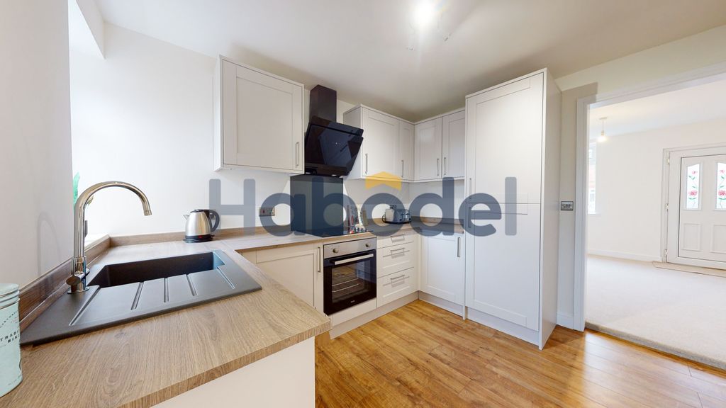 Property photo 1 of 6