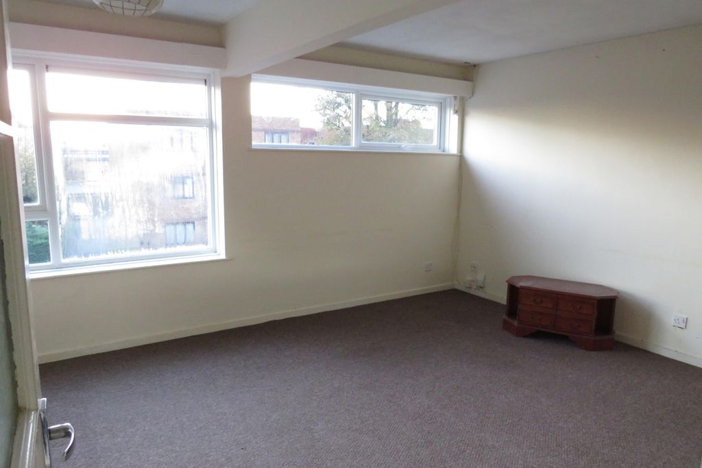 Property photo 2 of 5 Living Room