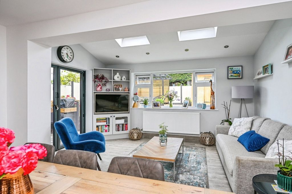 Property photo 1 of 36 Pbox-Img.Jpg