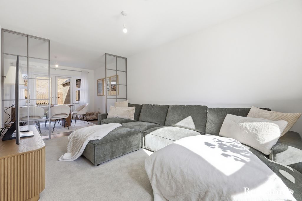 Property photo 3 of 28 Picture No. 08