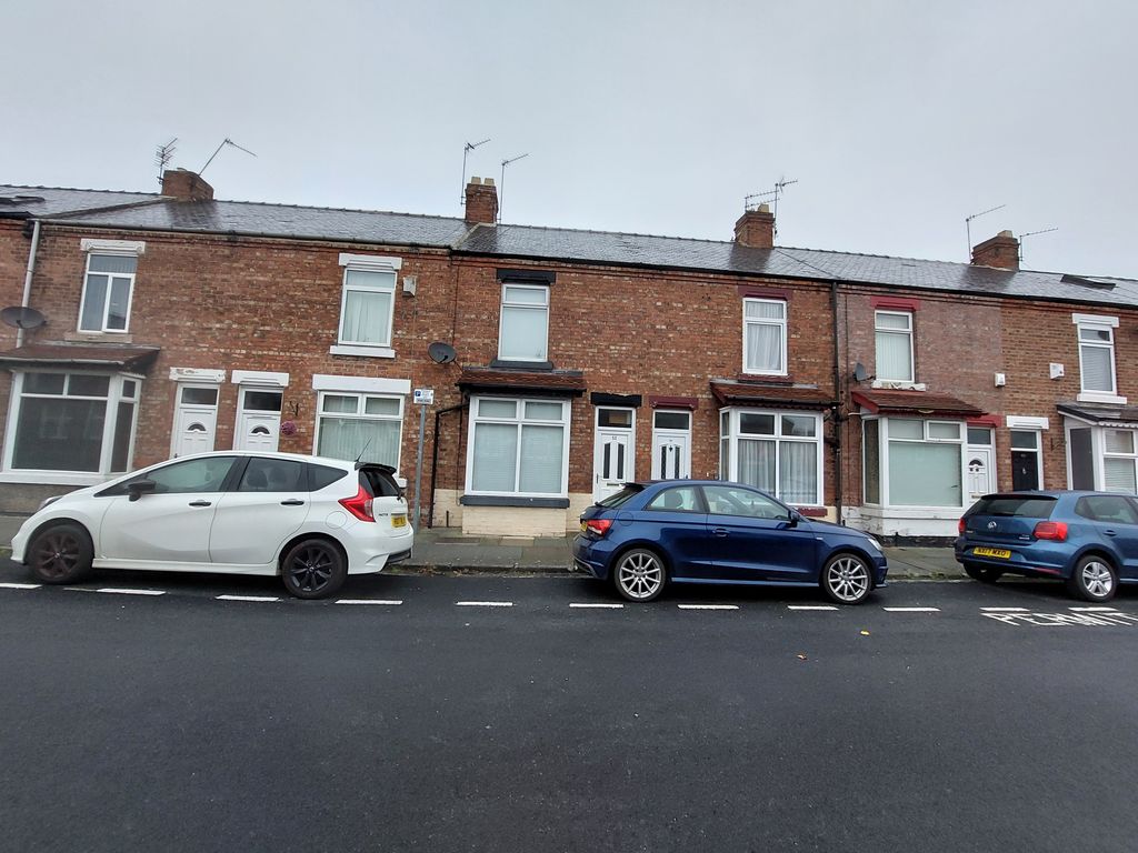 Property photo 1 of 11 External