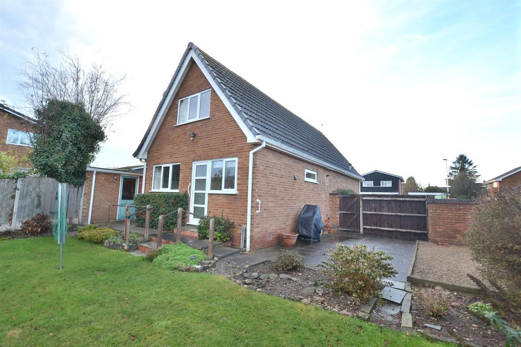 Property photo 2 of 19 Romway (5).Jpg