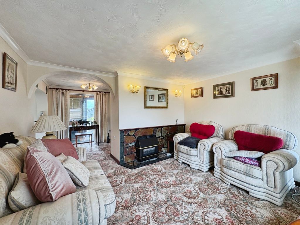 Property photo 2 of 20 5322455
