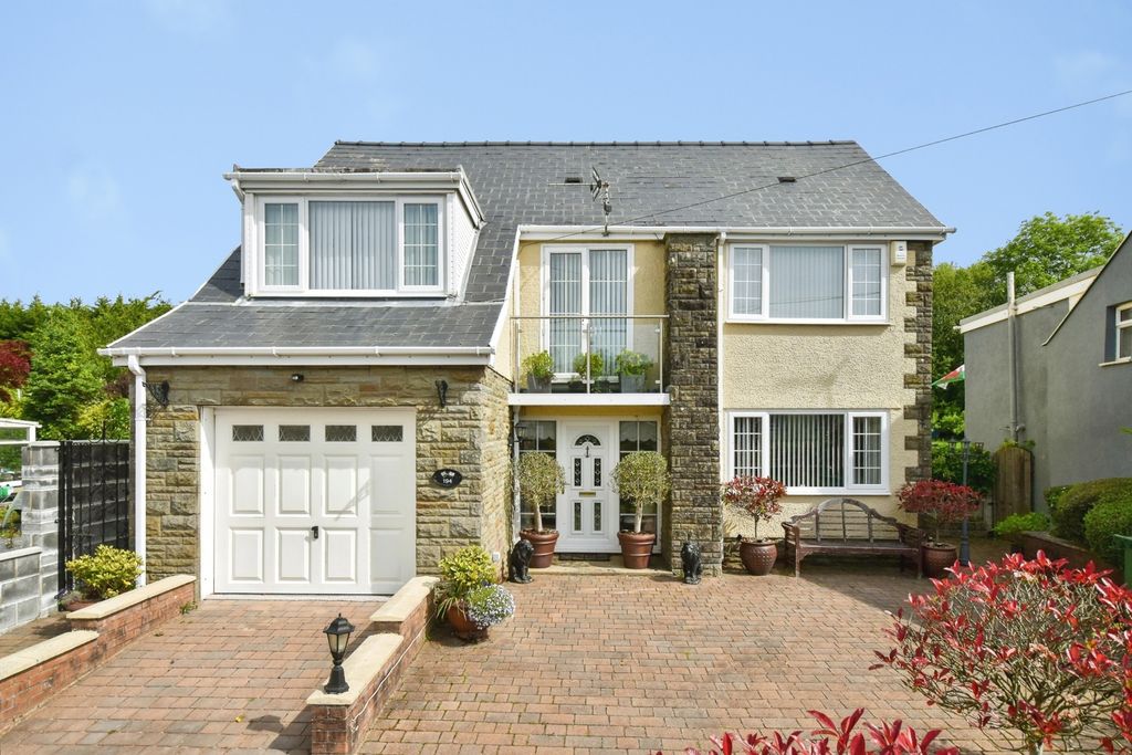 Property photo 1 of 28 Pbox-Img.Jpg