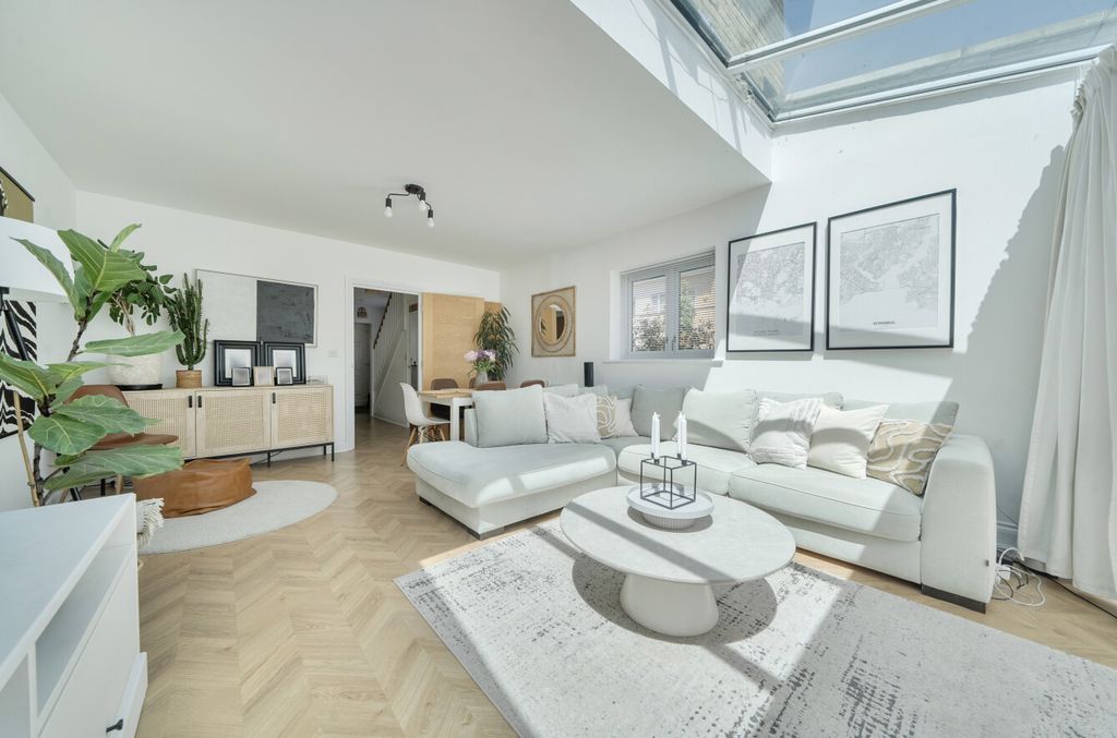Property photo 2 of 25 1460021-13-6A106A...