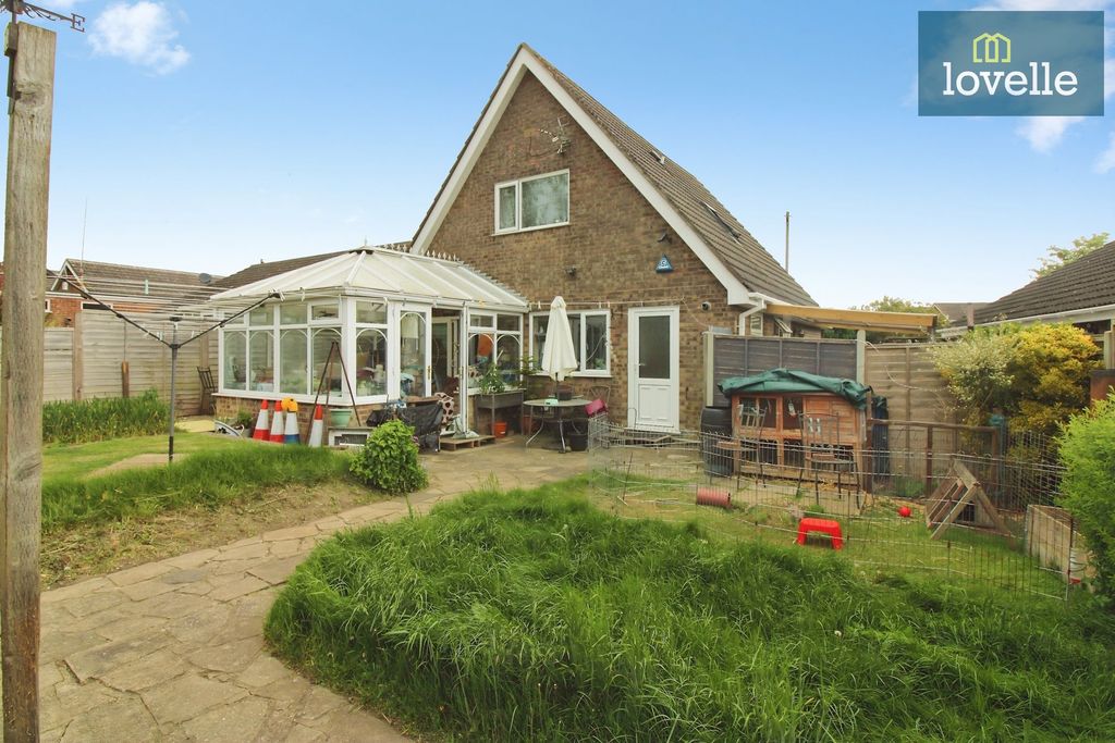 Property photo 2 of 17