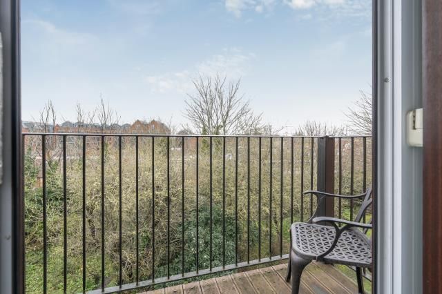 Property photo 2 of 19 Balcony