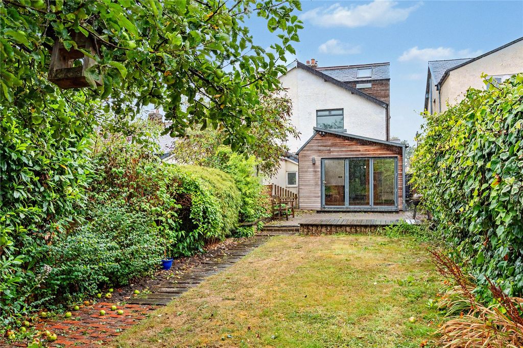 Property photo 1 of 27 Picture No. 28