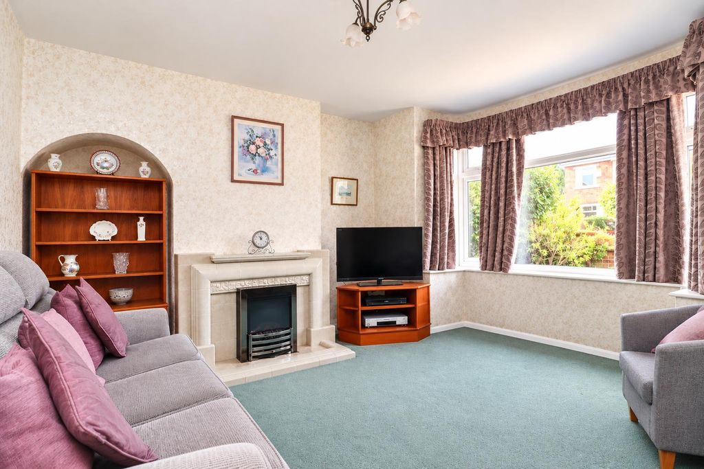 Property photo 2 of 21
