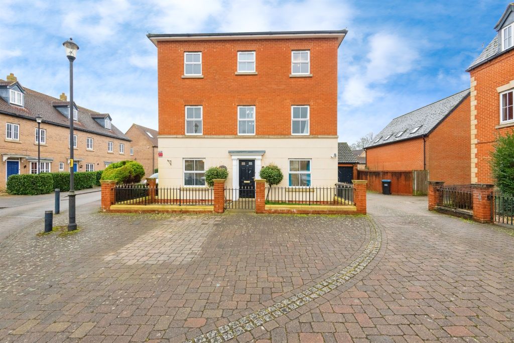 Property photo 1 of 17