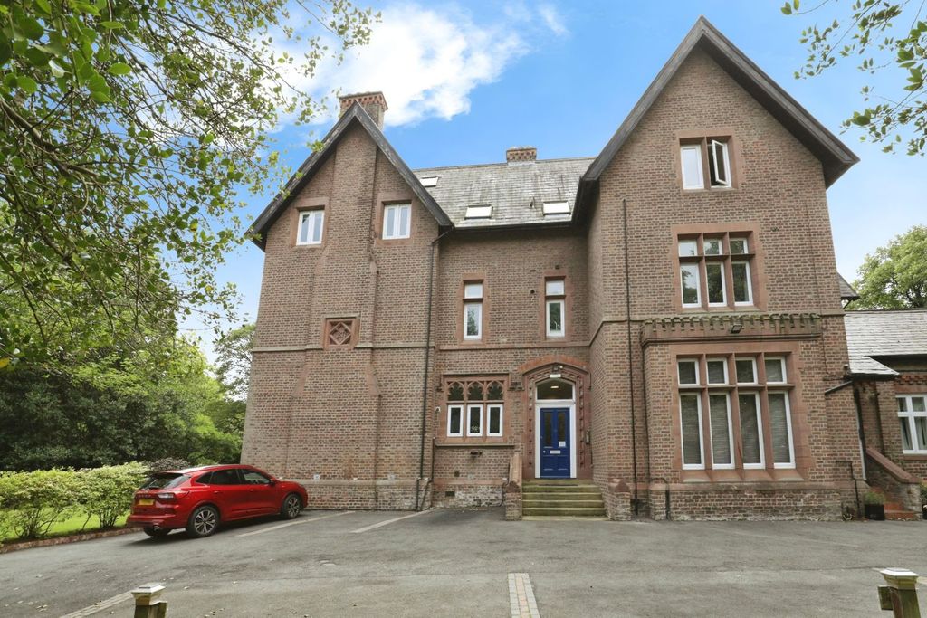 Property photo 2 of 17