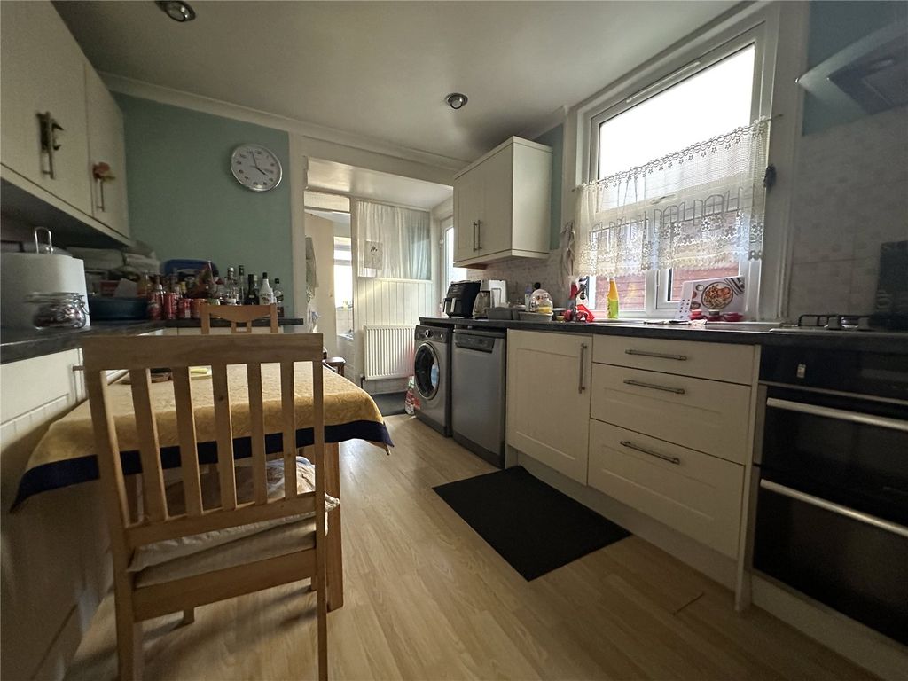 Property photo 2 of 10 Picture No. 09