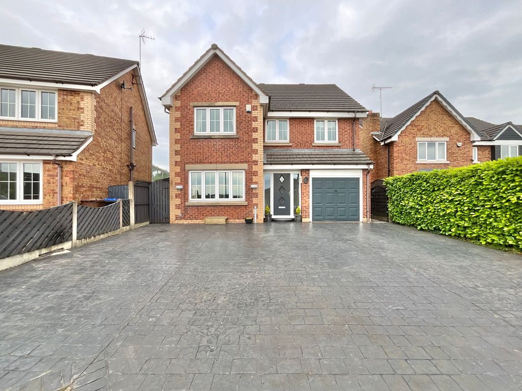 Property photo 1 of 32