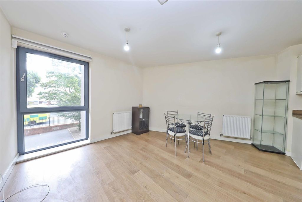 Property photo 3 of 12 East Croft House