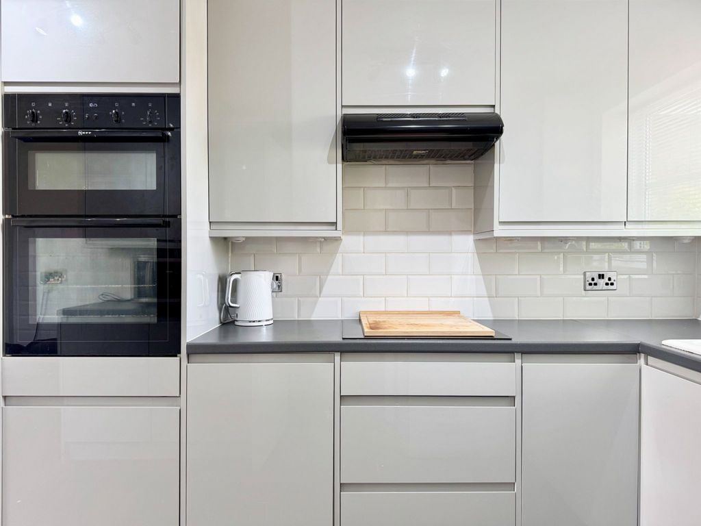 Property photo 3 of 26 Akeman Residential