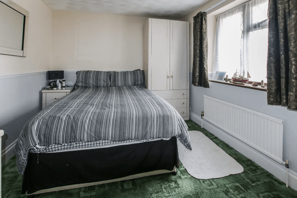 Property photo 3 of 10 Gallery