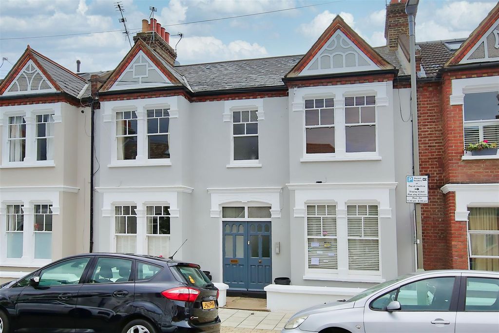Property photo 1 of 8 3c_Treport_Street_Image1_17432_4.Jpg