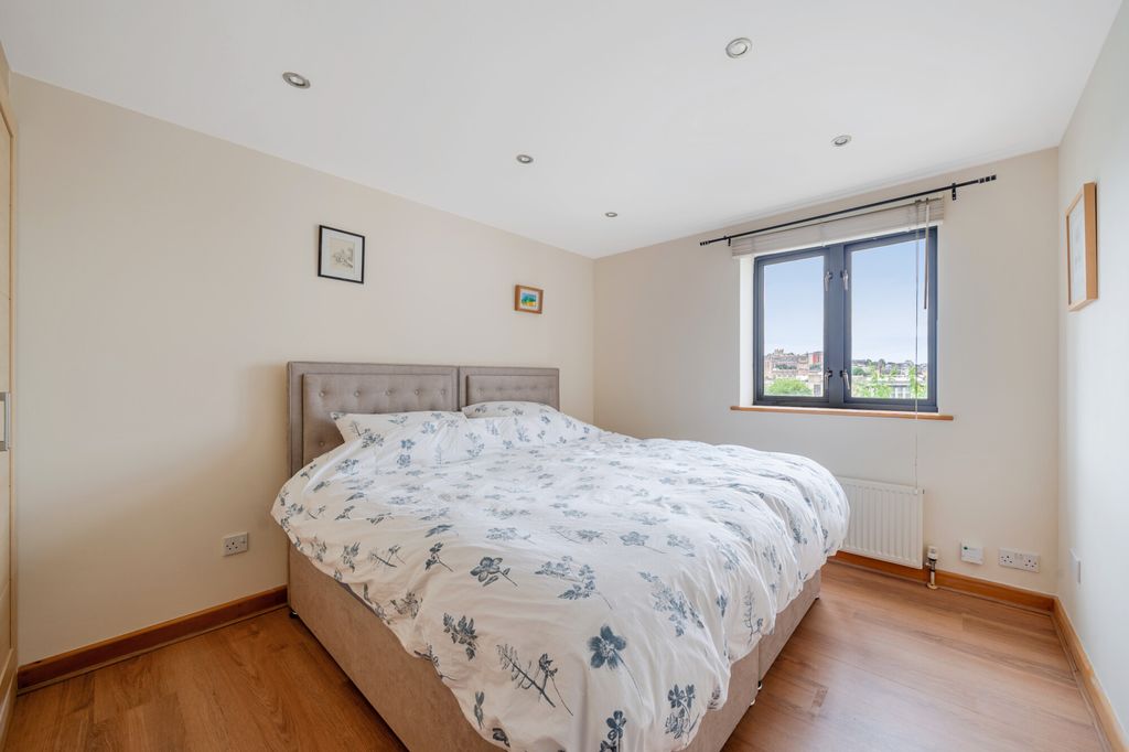 Additional image 6 of 2 bed penthouse for saleCumberland Road, Bristol BS1