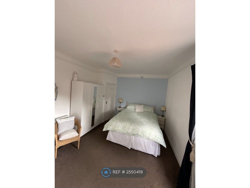 Property photo 1 of 3