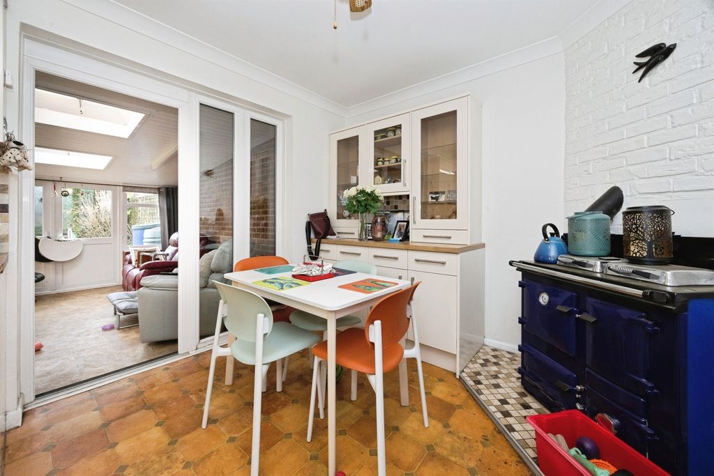 Property photo 3 of 22