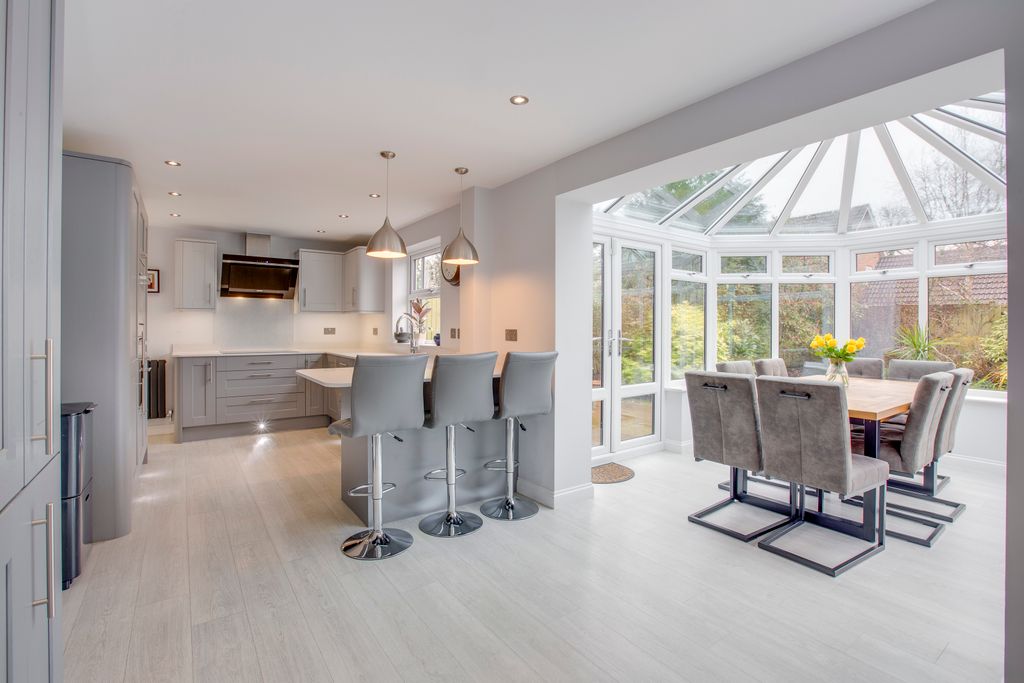 Property photo 3 of 15 3