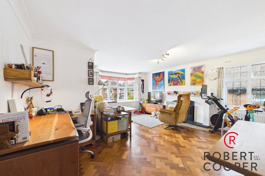 Property photo 2 of 7 Picture No. 10