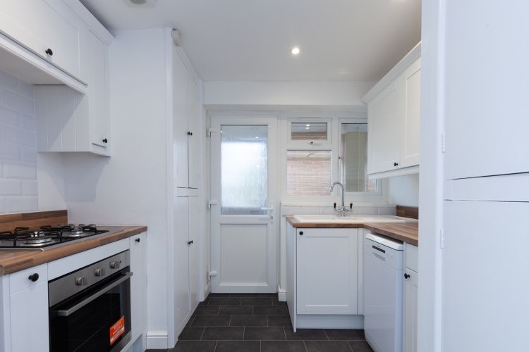 Property photo 2 of 9 214555