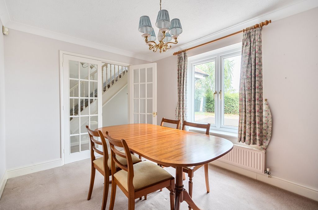 Property photo 3 of 22 1333122-7-6890c39...