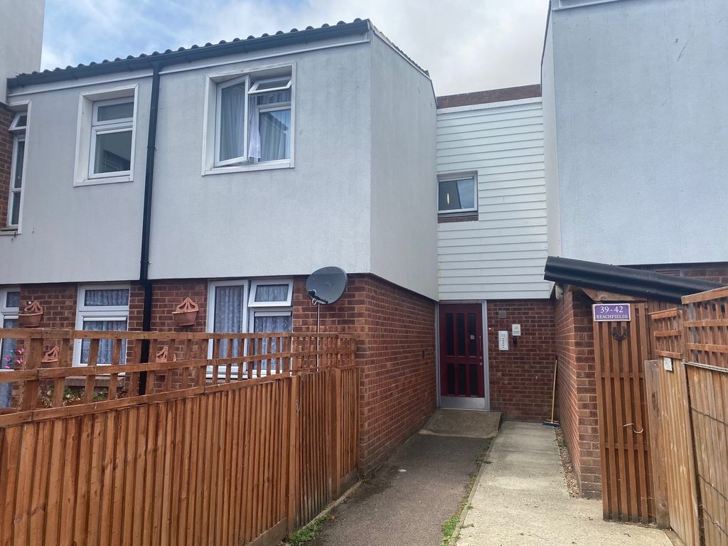 Property photo 1 of 10
