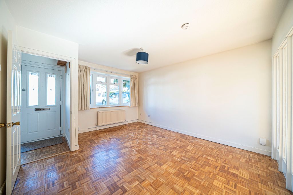 Property photo 3 of 23