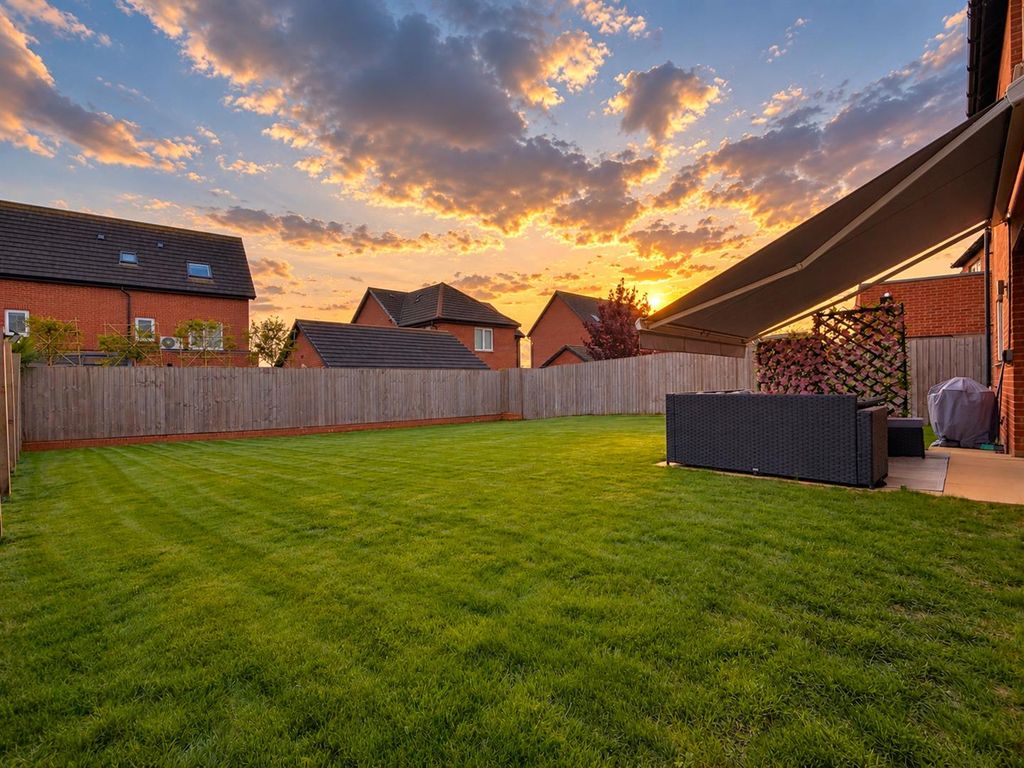 Property photo 3 of 28 Rear Garden