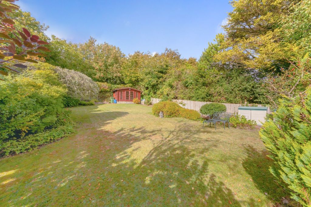 Property photo 2 of 29