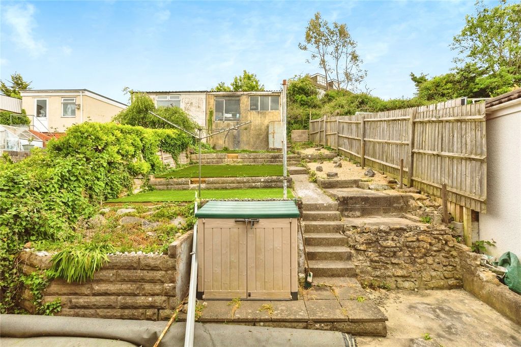 Property photo 2 of 19 Picture No. 04