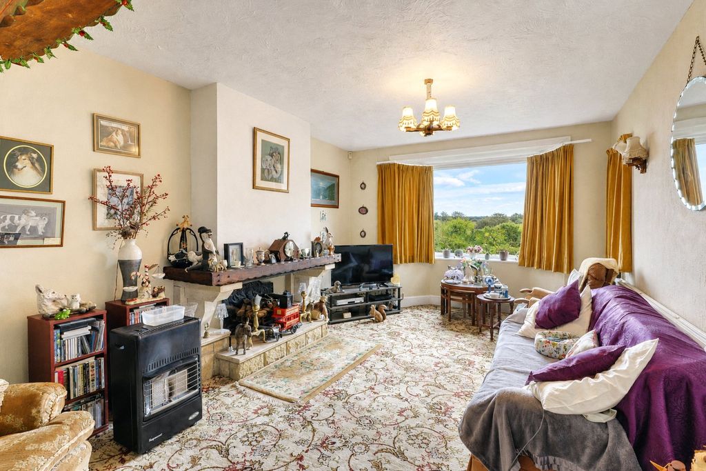 Property photo 2 of 16 2 - Picture No. 33