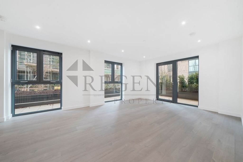 Property photo 1 of 15 Reception