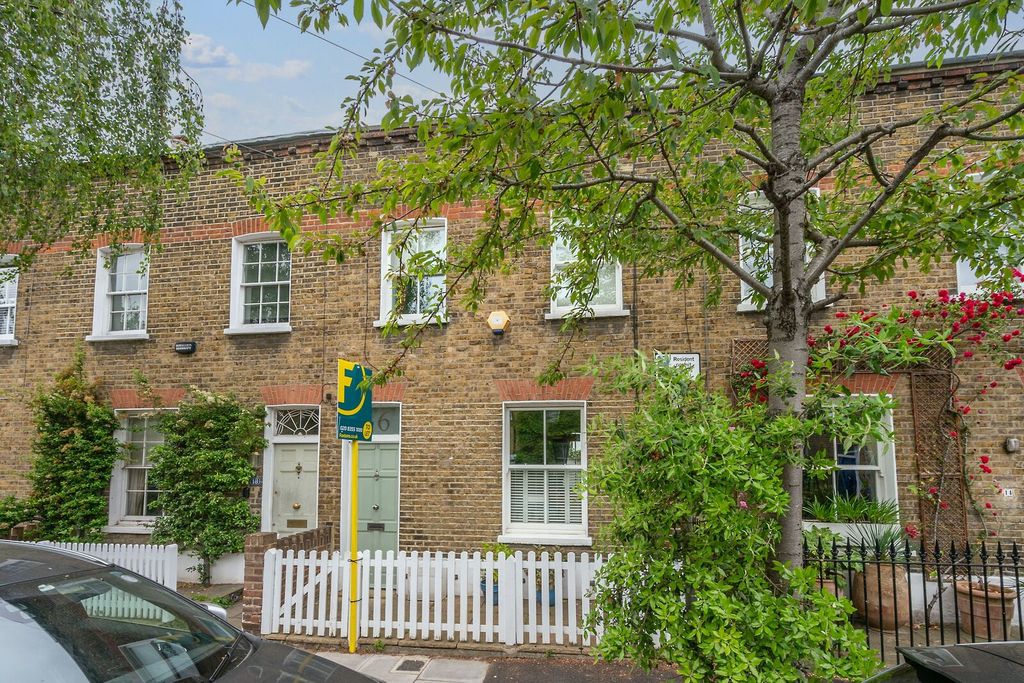 Property photo 1 of 6