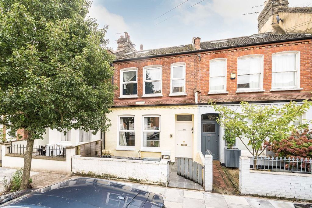 Property photo 1 of 9