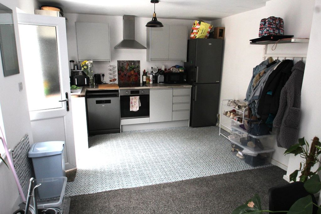 Property photo 3 of 12 Picture No. 03