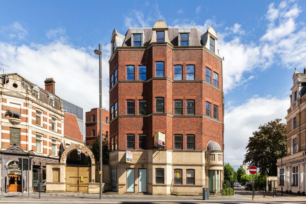 Property photo 1 of 22 Stratford And Westfild Area 35.Jpg