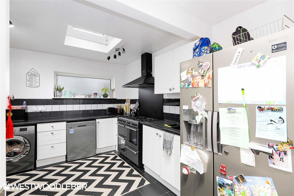 Property photo 3 of 16 Internal_5.Jpg