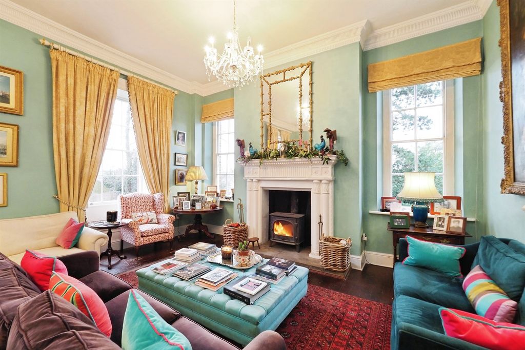 Property photo 3 of 20