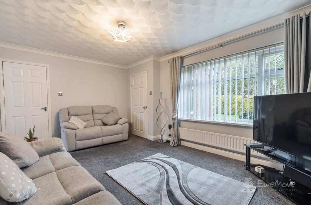 Property photo 2 of 14 19