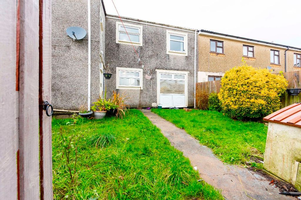 Property photo 1 of 25